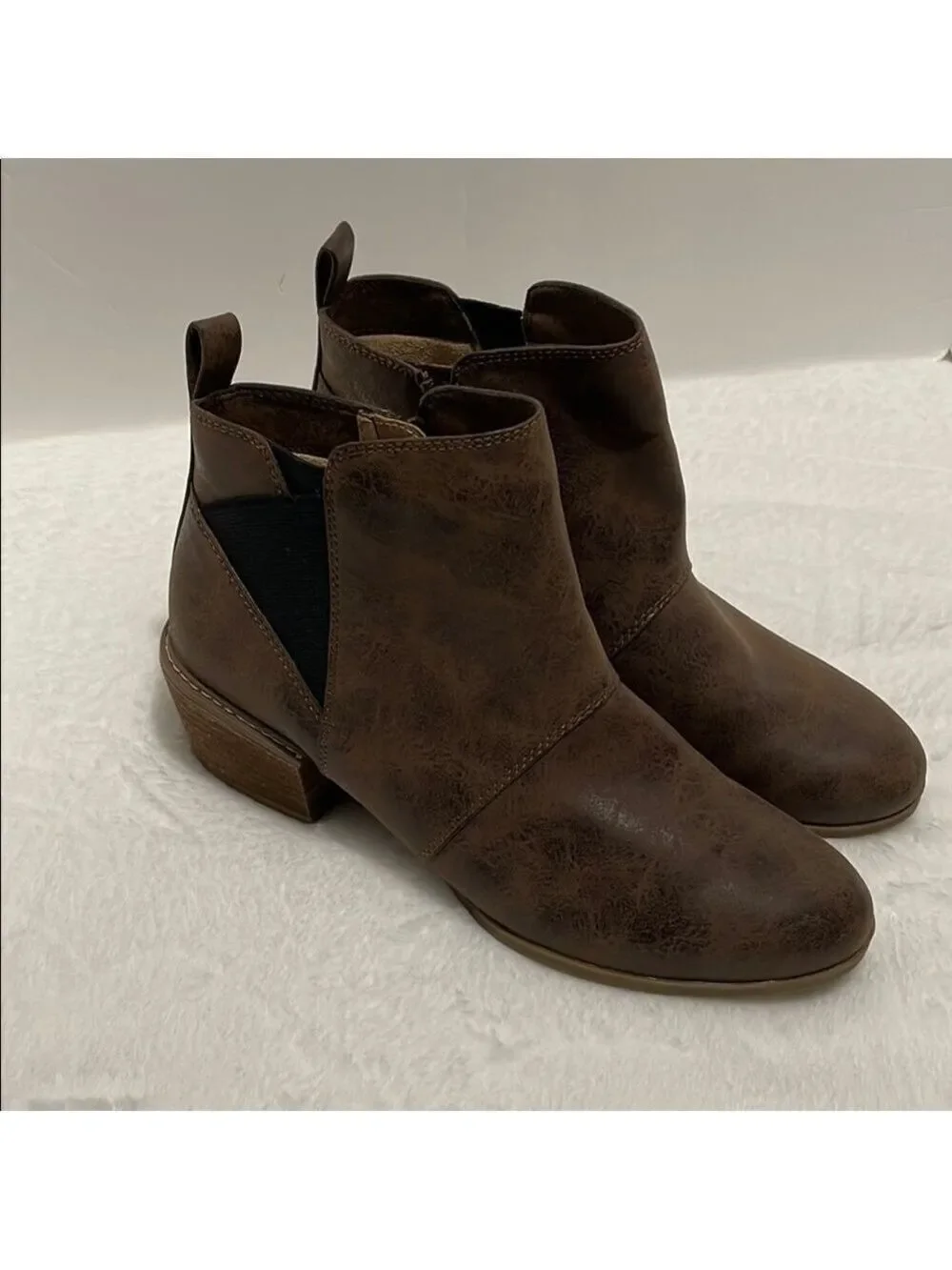 NWOB Soul Naturalizer Brown Ankle Boots Sz 8.5W